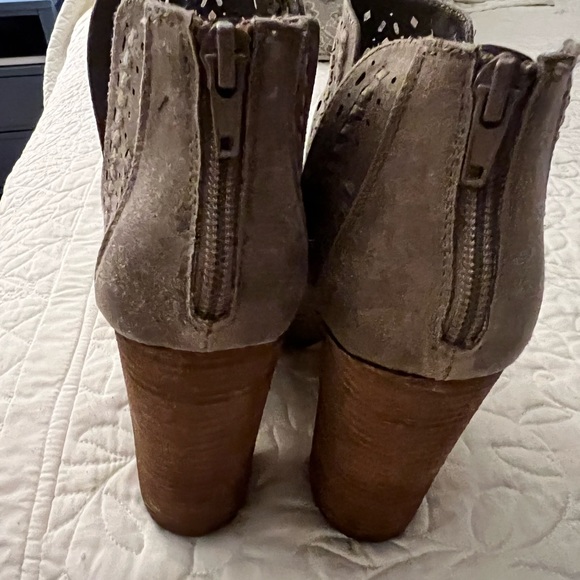 Carlos Santana taupe open toe ankle booties. Only worn once or twice. - Picture 3 of 4